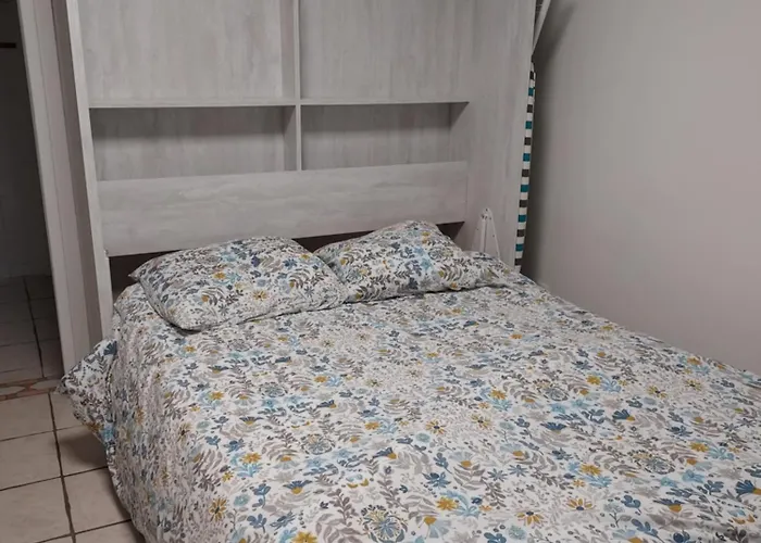 Studio en résidence parking couvert gratuit
