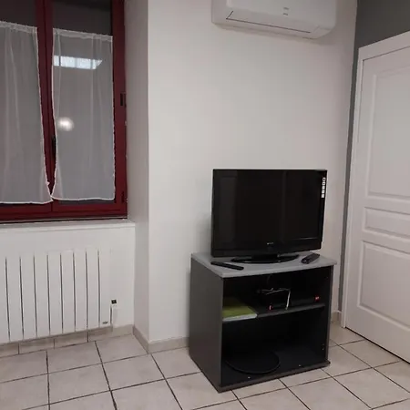 Studio en résidence parking couvert gratuit Peyraud Extérieur photo