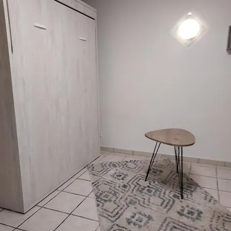 Studio en résidence parking couvert gratuit Peyraud Extérieur photo